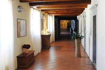 Residenza Antica Canonica Aparthotel